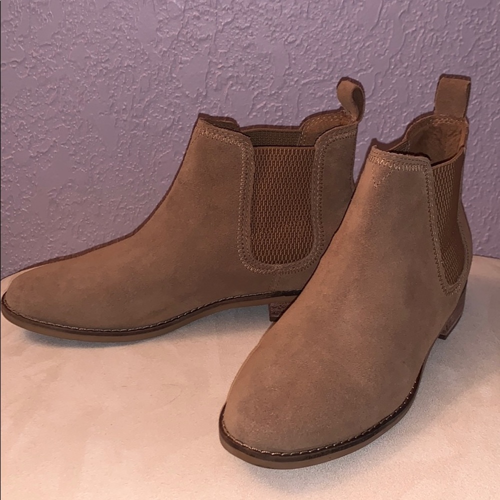 Toms Suede Toffee Ella Chelsea Bootie